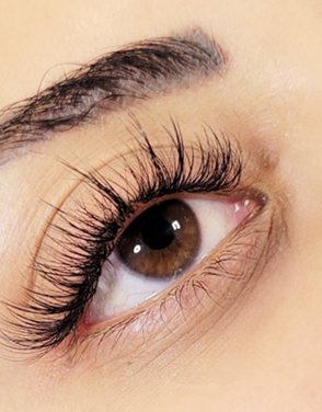 lysha-cejas grandes
